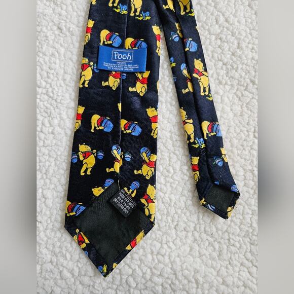 Disney Neck Tie Mens Classic Length Winnie The Pooh Bees‎ Honey Bear Cartoon - Picture 3 of 5
